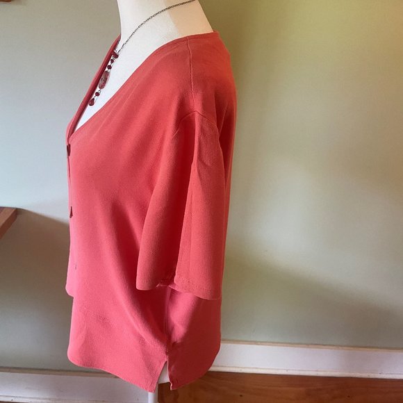Women's Rabbit Rabbit Rabbit Designs 3-botton, short-sleeve top, coral - Picture 3 of 9